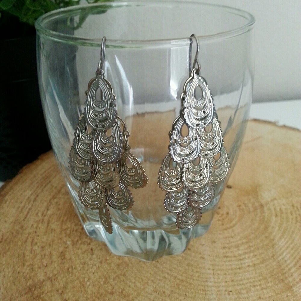 2 Pairs of Statement Earrings Bundle